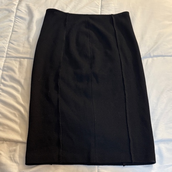 St. John Classic Black Pencil Skirt